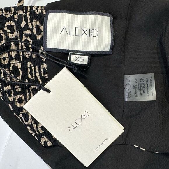 NWT Alexis Abstract Print Smocked Back Lined Bambi Cropped Top Black Size XS - Picture 8 of 11